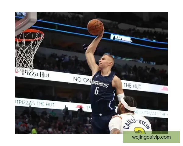 勇士伤兵潮波尔津吉斯罚球时替补席仅剩两人七人缺阵成焦点